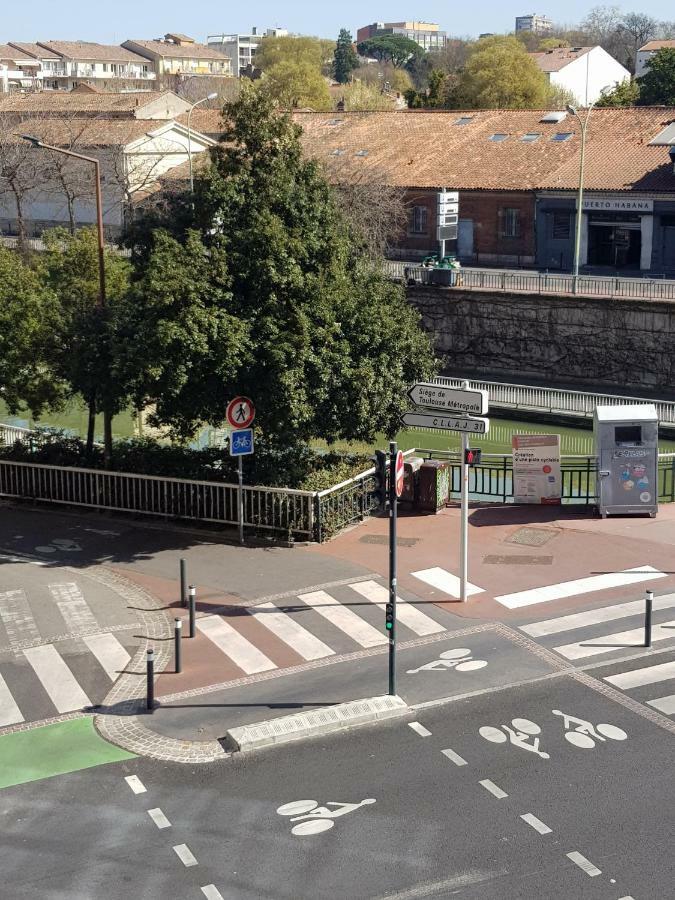 Angle Du Canal Toulouse Luaran gambar